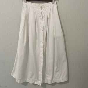 Elegant White Midi Skirt
